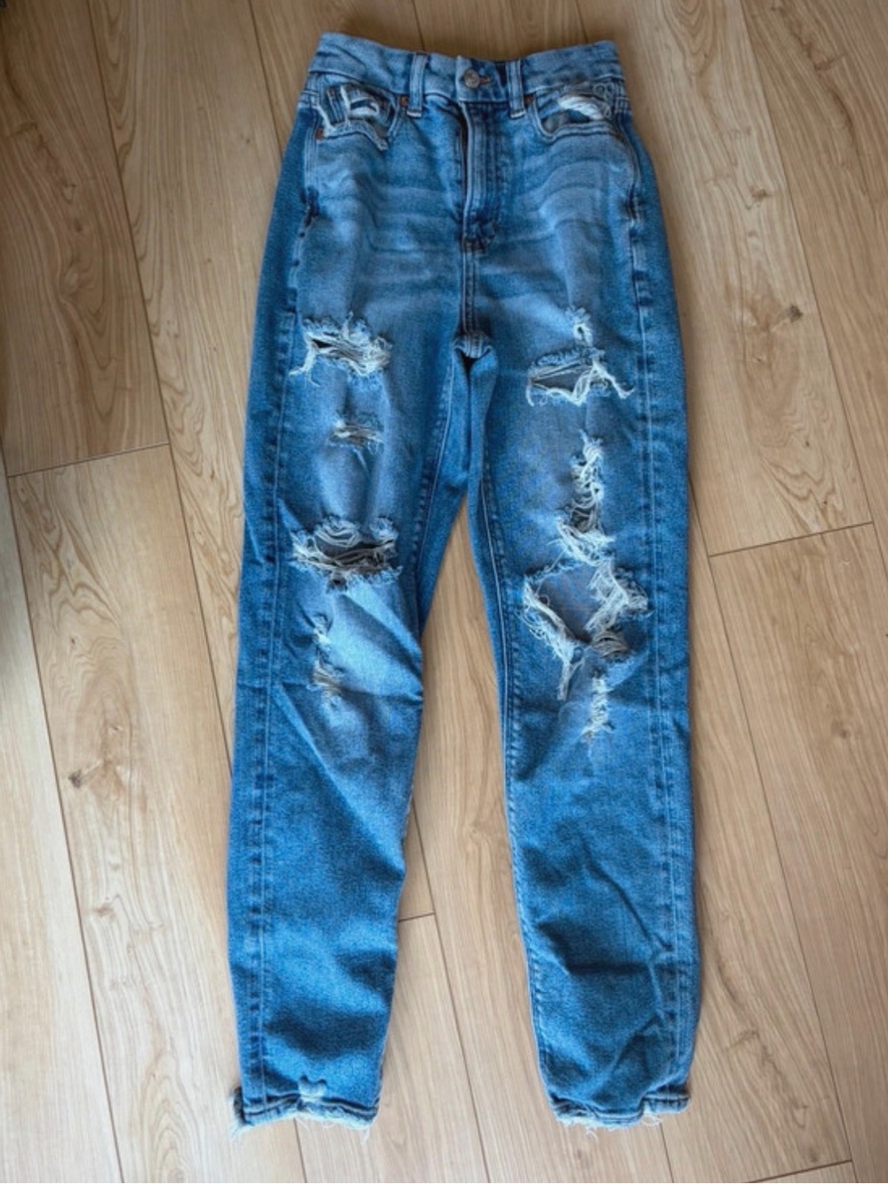 American Eagle Outfitters Distressed Light Blue Boyfriend Jeans